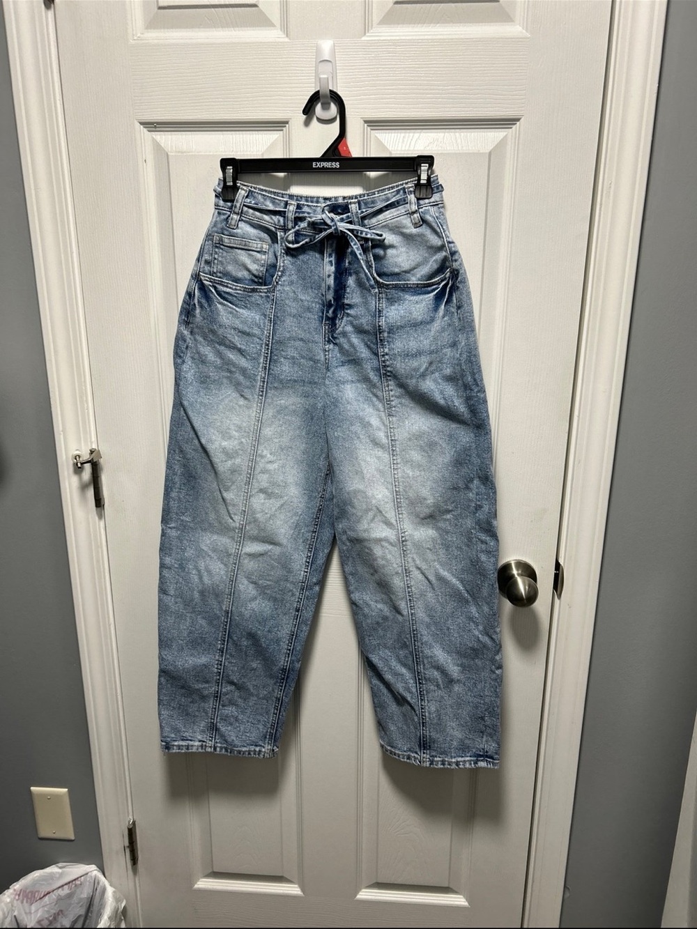 NWOT Altar'd State Light Blue Tie-Waist Barrel jeans,
